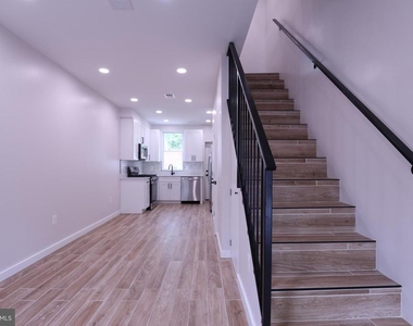 2039 Rosedale Street Ne - Photo Thumbnail 1