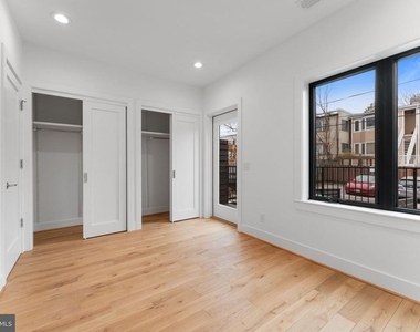 2217 40th Street Nw - Photo Thumbnail 7