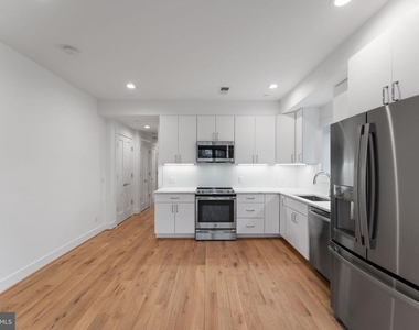 2217 40th Street Nw - Photo Thumbnail 5