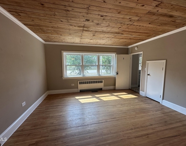 1301 S 10th Street - Photo Thumbnail 4