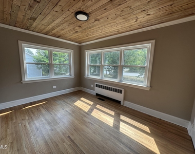 1301 S 10th Street - Photo Thumbnail 8