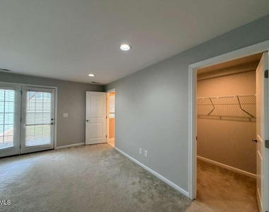 112 Brier Summit Place - Photo Thumbnail 12