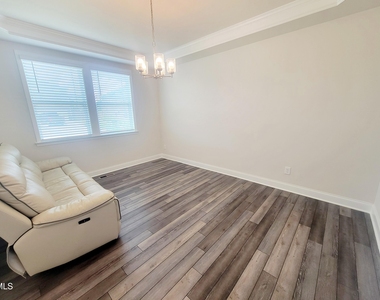121 Scoville Road - Photo Thumbnail 5