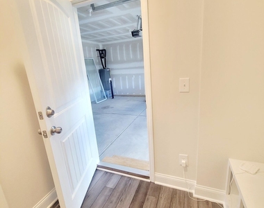 121 Scoville Road - Photo Thumbnail 22