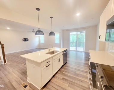 121 Scoville Road - Photo Thumbnail 16