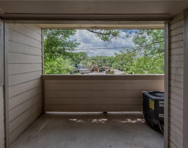 2500 Burleson Rd - Photo Thumbnail 16