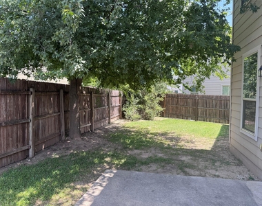 3436 Rooba St - Photo Thumbnail 27