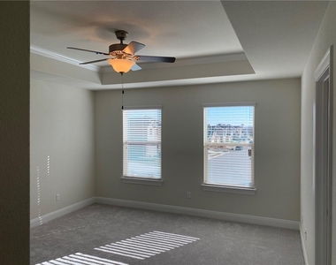 3436 Rooba St - Photo Thumbnail 9