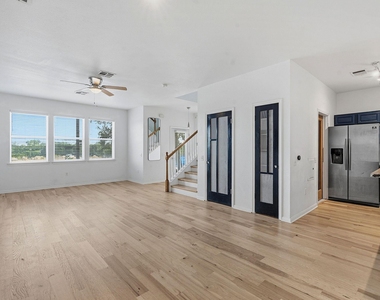 2720 Oak Springs Dr - Photo Thumbnail 4