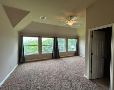 19500 Sangremon Way - Photo Thumbnail 20