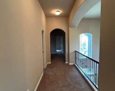 19500 Sangremon Way - Photo Thumbnail 24