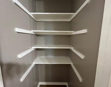 15106 Chamberlain Ct - Photo Thumbnail 18
