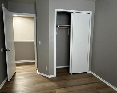 15106 Chamberlain Ct - Photo Thumbnail 22