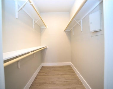 114 E 31st St - Photo Thumbnail 8
