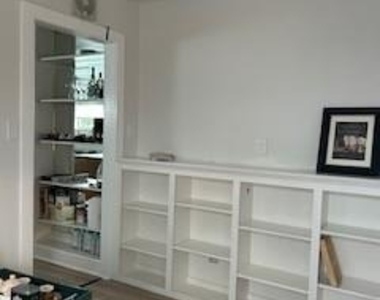 613 Brentwood St - Photo Thumbnail 3