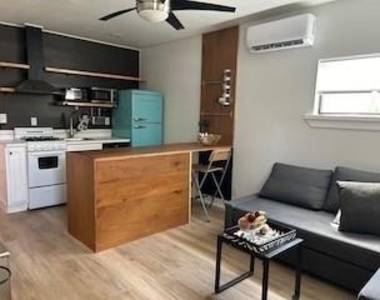 613 Brentwood St - Photo Thumbnail 1