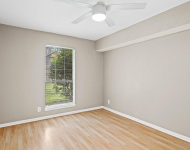 1601 Faro Dr - Photo Thumbnail 13