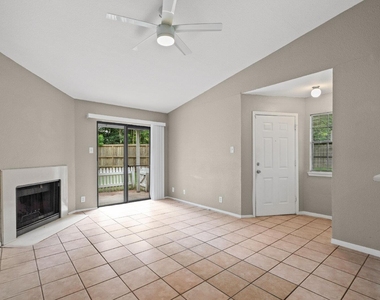1601 Faro Dr - Photo Thumbnail 3