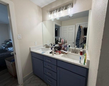 4003 Ayala Dr - Photo Thumbnail 8