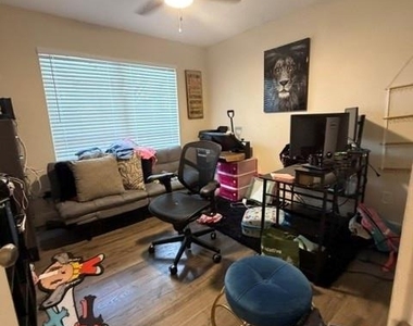 4003 Ayala Dr - Photo Thumbnail 16