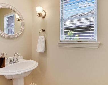 4545 Golf Vista Dr - Photo Thumbnail 12