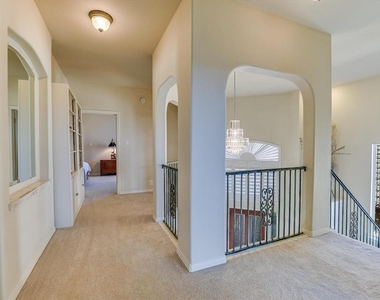 4545 Golf Vista Dr - Photo Thumbnail 10