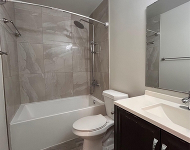 8922 Trone Cir - Photo Thumbnail 11