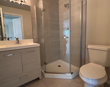 8922 Trone Cir - Photo Thumbnail 7