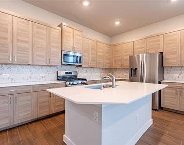 12617 Sea Gull Way - Photo Thumbnail 5