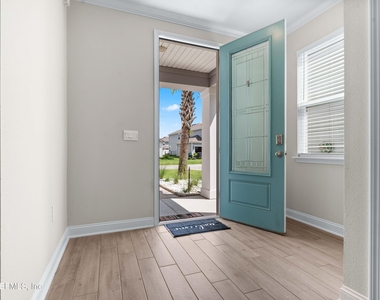 235 Silverleaf Village Drive - Photo Thumbnail 2