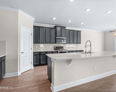 235 Silverleaf Village Drive - Photo Thumbnail 10