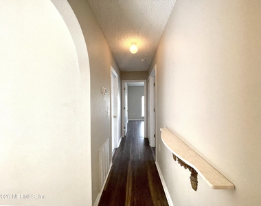 7329 Lawn Tennis Lane - Photo Thumbnail 9