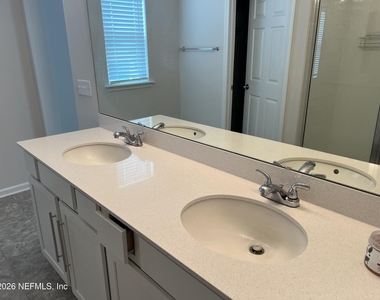 12591 Lake Taylor Lane - Photo Thumbnail 17