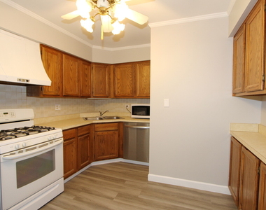 297 Gregory Street - Photo Thumbnail 4