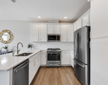 3s514 Barkley Avenue - Photo Thumbnail 10
