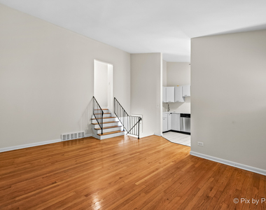 327 E Lake Street - Photo Thumbnail 3