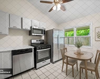 327 E Lake Street - Photo Thumbnail 2