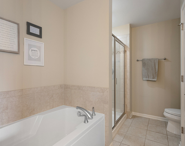 106 Creekbend Court - Photo Thumbnail 14