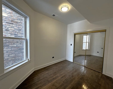 1911 S Ridgeway Avenue - Photo Thumbnail 7