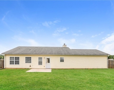 1303 Princess Drive - Photo Thumbnail 13