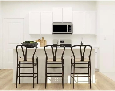 18 Gulfstream Drive - Photo Thumbnail 1