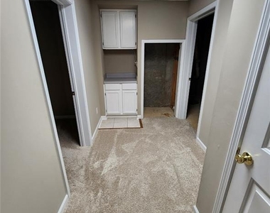 3305 Goldmist Drive - Photo Thumbnail 10