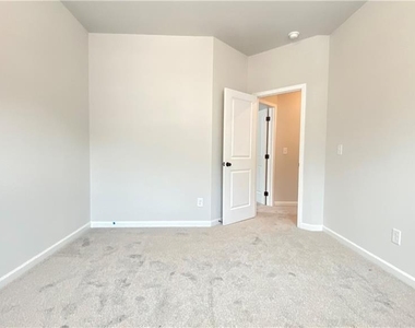 4591 Silver Oak Drive Sw - Photo Thumbnail 37