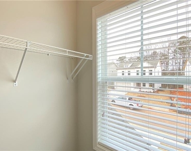 4591 Silver Oak Drive Sw - Photo Thumbnail 38