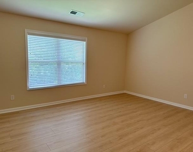 1601 Bramlett Hill - Photo Thumbnail 15