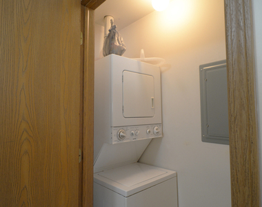 1548 W Sand Bar Court - Photo Thumbnail 5