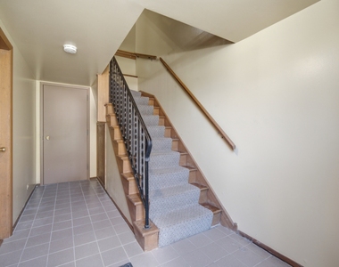 7314 N Crawford Avenue - Photo Thumbnail 1