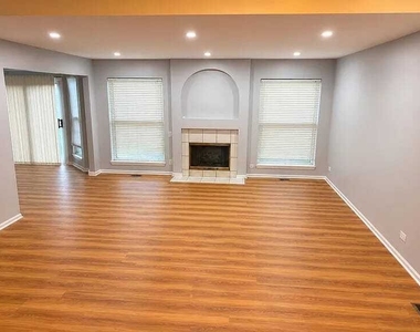 4791 Amber Circle - Photo Thumbnail 4