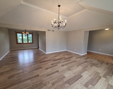 8112 Rutherford Drive - Photo Thumbnail 1
