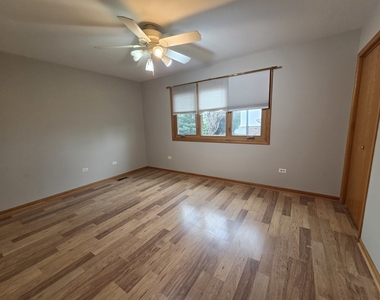 8112 Rutherford Drive - Photo Thumbnail 17